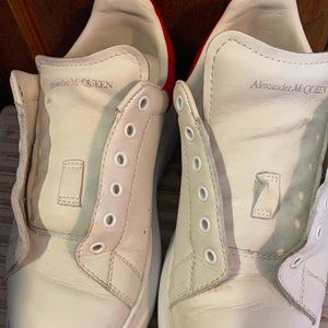 Alexander McQueen Kids Oversize Sneaker. Size 33